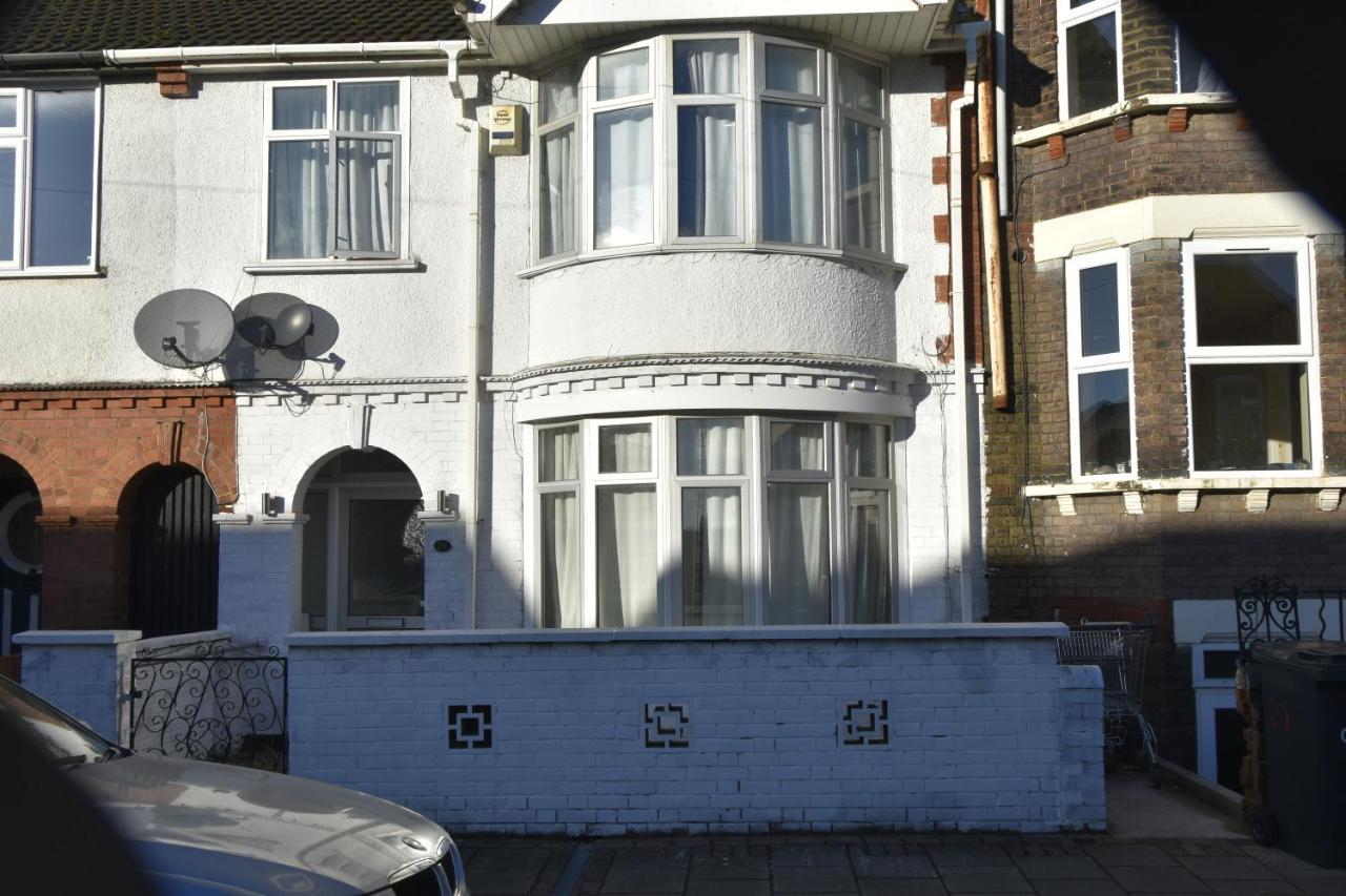 Clarendon House Hotel Luton  Exterior foto